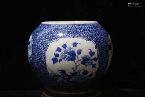 A Chinese Flower Patterned Porcelain Jar