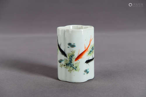 A Chinese Famille Rose Porcelain Brush Pot