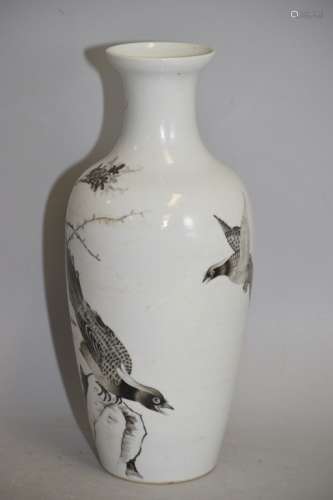 Chinese Ink Painted Birds Vase, Liu YuCen Mark