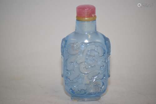 Qing Chinese Faux Aquamarine Peking Glass Snuff Bottle