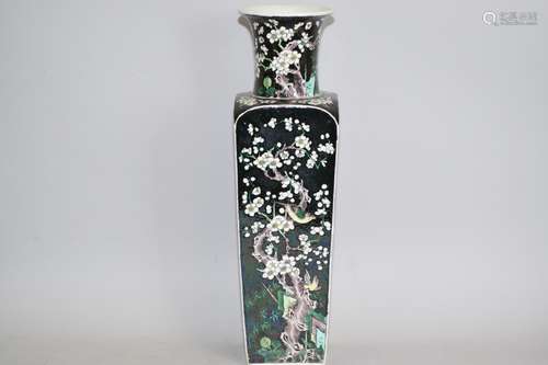 Qing Chinese Famille Noir Sancai Porcelain Vase