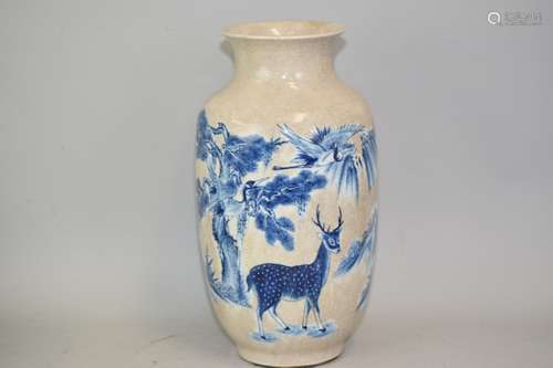 Chinese Faux Ge Glaze Blue and White Porcelain Vase