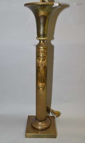 Vintage Hollywood Regency Neoclassical Greek Lamp