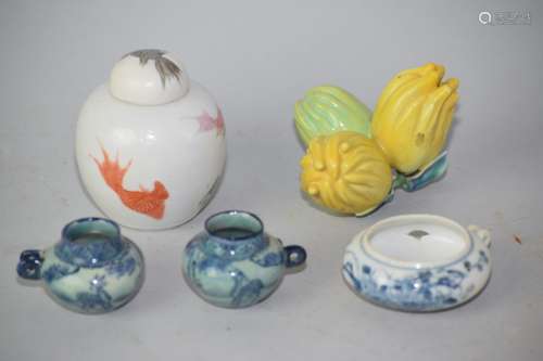 Five Qing Chinese Porcelain Wares