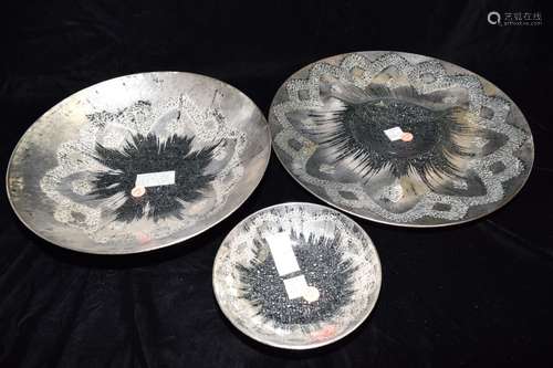 Vintage Dorothy Thorpe Crackle Glass Party Trays