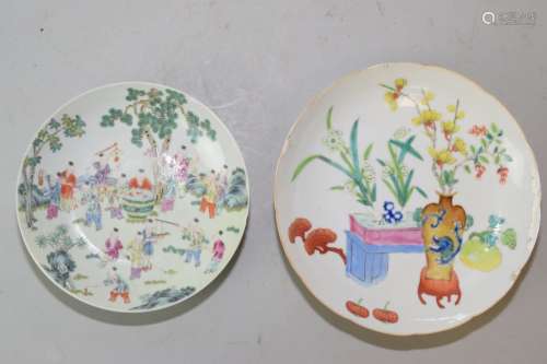 Two Qing Chinese Famille Rose Porcelain Plates