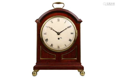 AN EARLY 19TH CENTURY MAHOGANY AND BRASS MOUNTED FUSEE BRACKET CLOCK the case surmounted by a pad