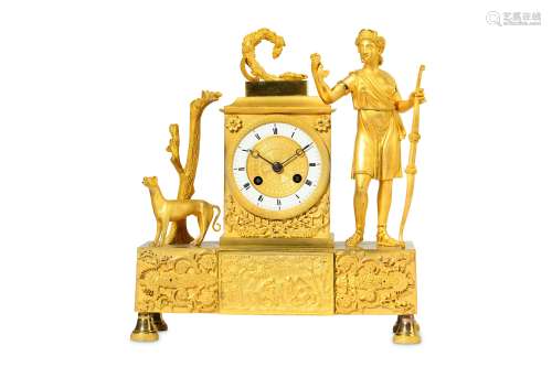 A FINE EARLY 19TH CENTURY FRENCH EMPIRE PERIOD GILT BRONZE MANTEL CLOCK DEPICTING DIANA THE HUNTRESS