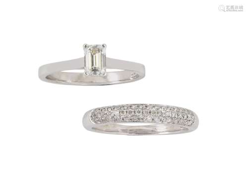 An 18ct white gold, diamond single stone ring, the rectangular-cut diamond, weighing approximately
