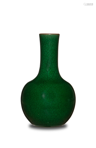 Chinese Green Ge Glazed Tianqiuping, 19th Cen…