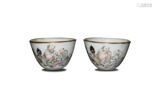 Pair of Small Chinese Famille Rose Cups, 19th Century