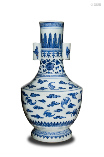 Chinese Blue and White Porcelain Vase, Qianlong