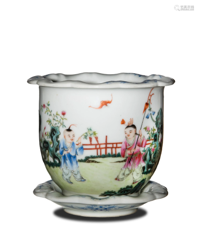 Chinese Famille Rose Planter and Tray, Republic