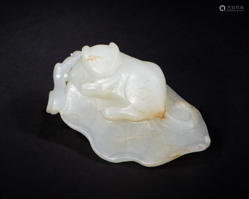 Chinese White Jade Carving of Cat, Ming