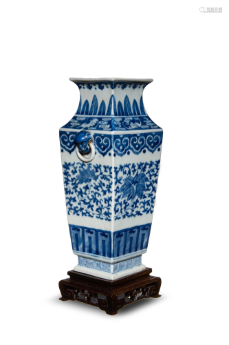 Chinese Blue and White Square Vase, 19th Century