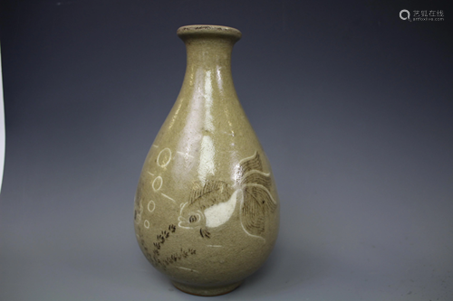 Korean Porcelain Yuhuchunping Vase