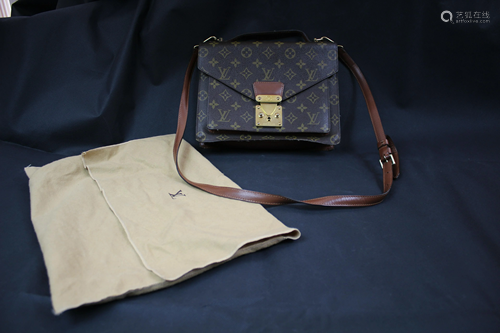 Louis Vuitton Purse