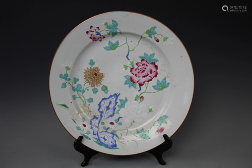 A 18th Centruy Oval Famille Dish , Yongzheng Period