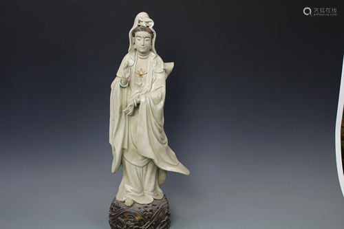 A White Porcelain Figure of Buddha, Qing Dynasty