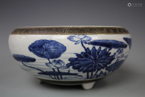 A Blue and White Porcelain Censer, Qing Dynasty