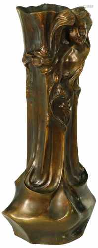 A bronze Art Nouveau vase, signed 'kolar'. Early 20th century.