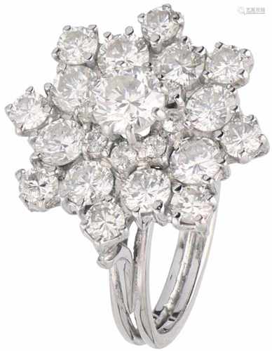 Entourage ring white gold, ca. 2.90 carat diamond - 18 ct.