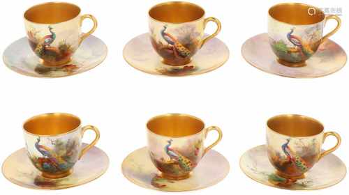 A lot with (6) hand painted cup and saucers a.o. W.H Austin. Royal Worcester.