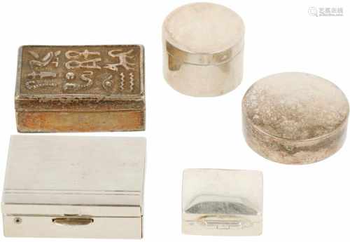 (5) Pieces of silver pill boxes.