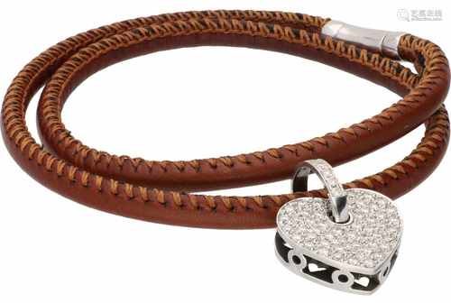 Brown leather bracelet with white gold heart-shaped pendant, ca. 0.57 carat diamond - 18 ct.