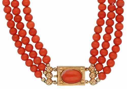 Necklace with yellow gold closure, red coral - 14 ct.