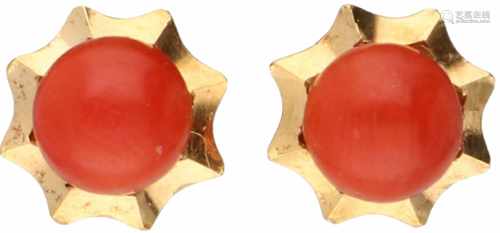 Earrings yellow gold, red coral - 18 ct.