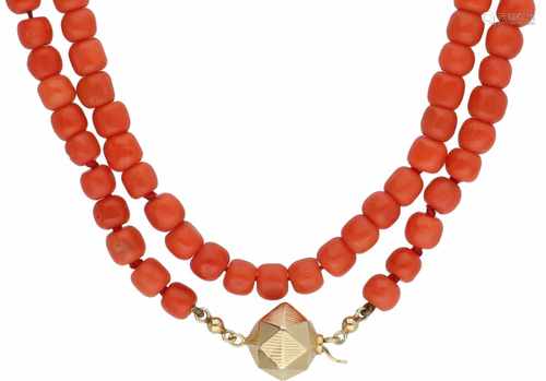 Necklace with yellow gold closure, red coral - 14 ct.