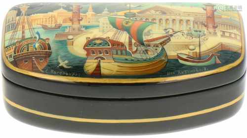 A Russian lacquer box with vedute of St. Petersburg.