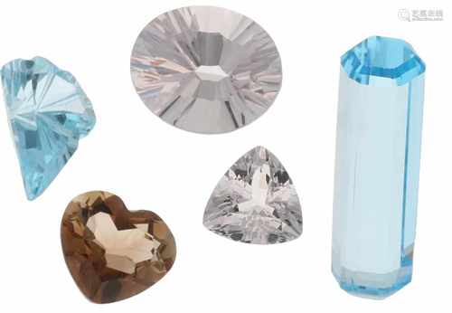 Lot of natural brown topaz, 2x blue topaz and 2x morganite.