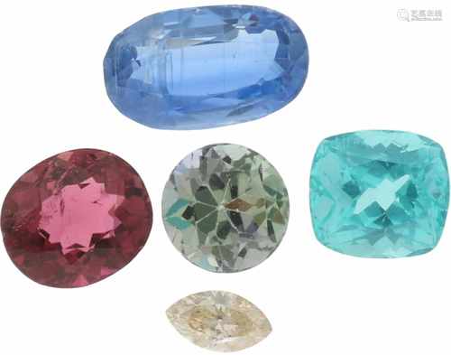 Lot of natural tourmaline, kyanite, tanzanite, apatite and diamond.