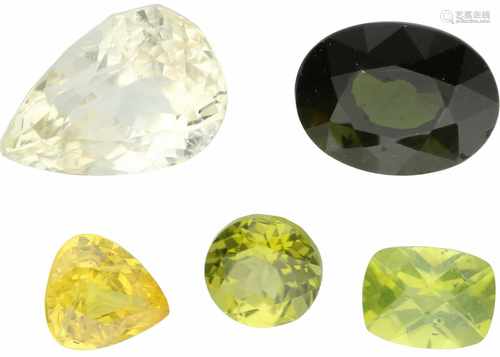 Lot of natural tourmaline, hiddenite, 2x peridot and yellow sapphire.