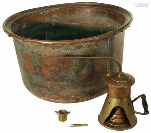 A lot with various copper items. 19th century and later.