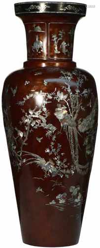 A resin vase with mother of pearl onlay. Japan, late 20th century.