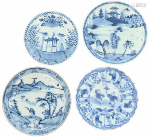 A lot with (4) porcelain plates with floral décor. China, Kangxi & Qianglong. 