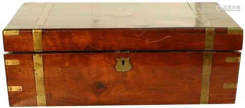 A campaign writing box. Ca. 1900.