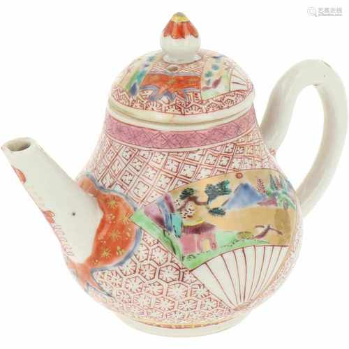 A miniature porcelain teapot with Famille Rose décor. China, 18th century. 