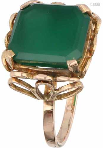 Solitary ring yellow gold, chrysoprase - 14 ct.