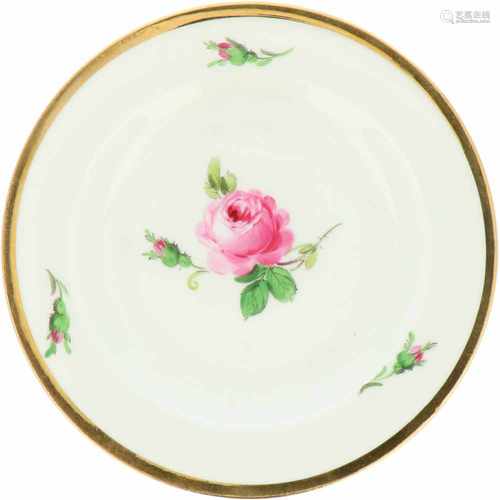 A porcelain breakfast plate decorated with roses. Meissen, 1st half 20th century.