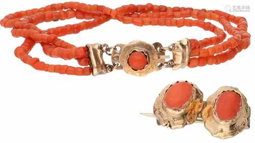 Lot bracelet and brooch rosé gold, red coral - 14 ct.