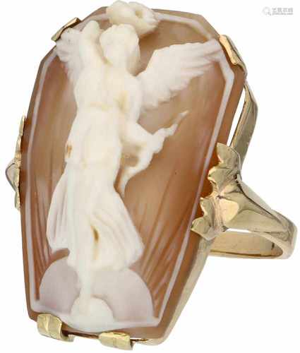 Cameo ring yellow gold, agate - 14 ct.