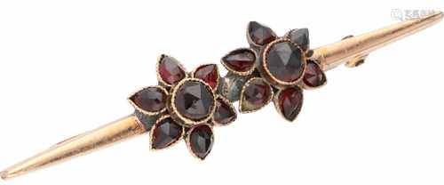 Brooch rosé gold, granate - 14 ct.