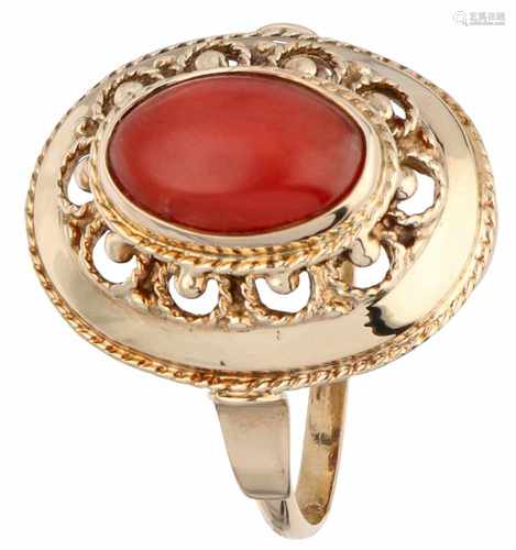 Ring yellow gold, red coral - 14 ct.