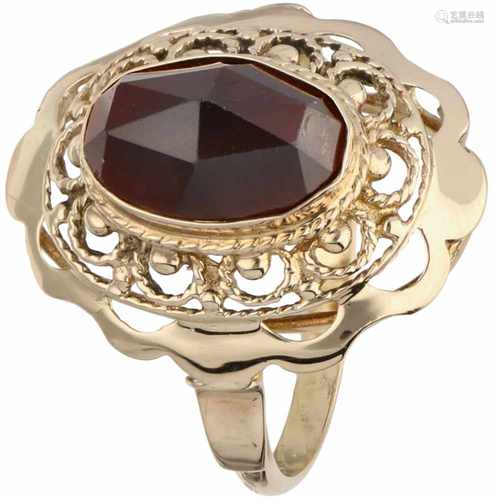 Ring yellow gold, granaat - 14 ct.