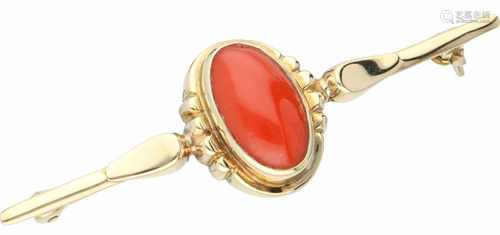 Brooch yellow gold, red coral - 14 ct.