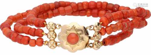 Bracelet with yellow gold closure, red coral - 14 ct.